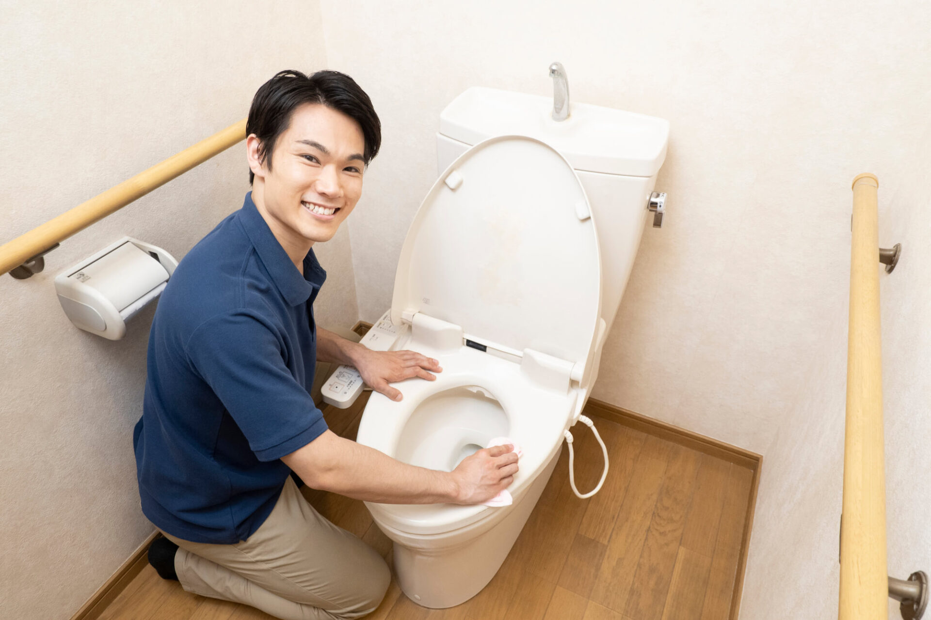 トイレの床をキレイに保つ方法